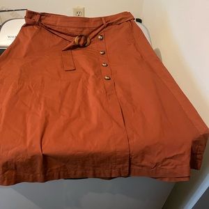 Worthington women skirt, XL. Has its own belt.